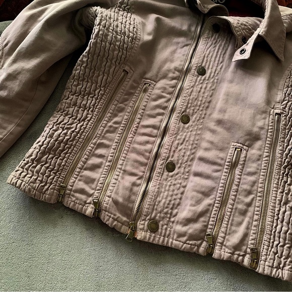 Dolce & Gabbana Tan Jacket - Picture 7 of 9